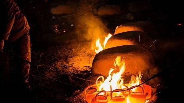 I forni industriali di GUANDN accelerano la produzione ceramica