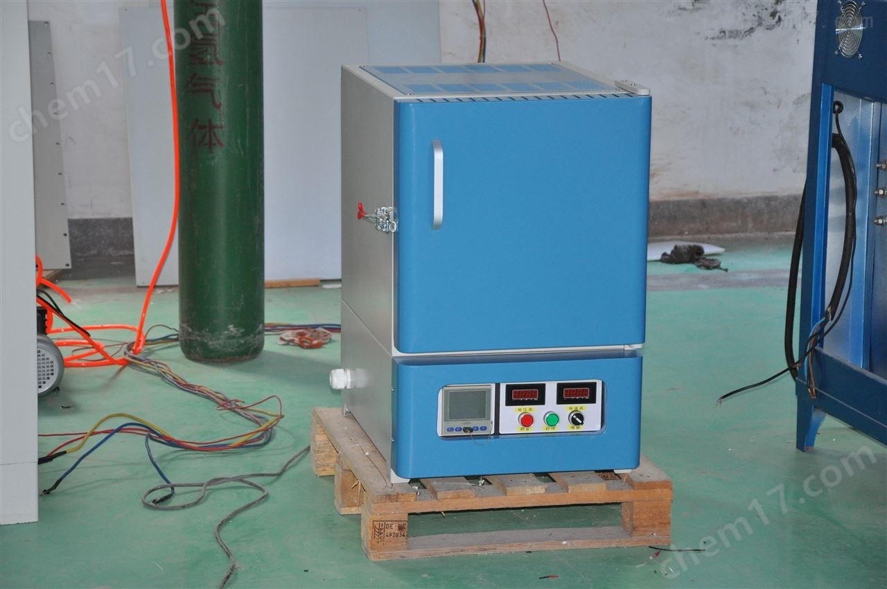 Il forno a cassetto indispensabile: precisione e versatilità nel trattamento termico industriale