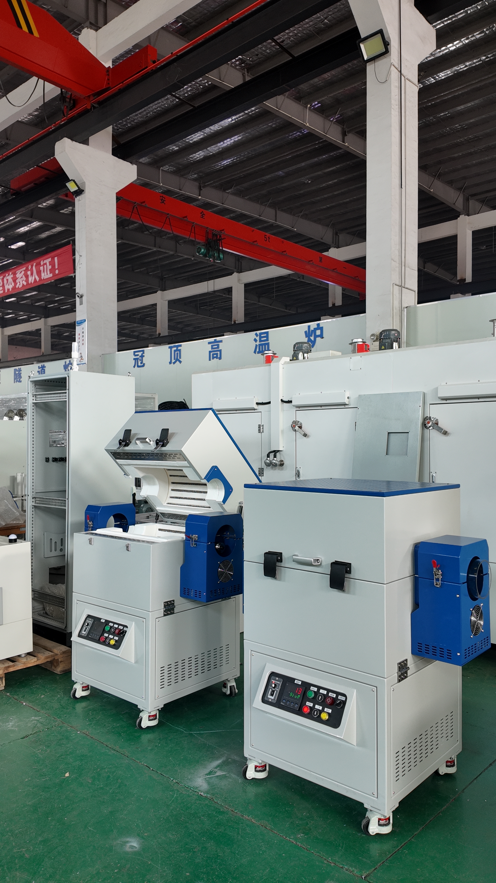 Precisione e rendimento: il ruolo essenziale dei forni per tubi nell’industria moderna