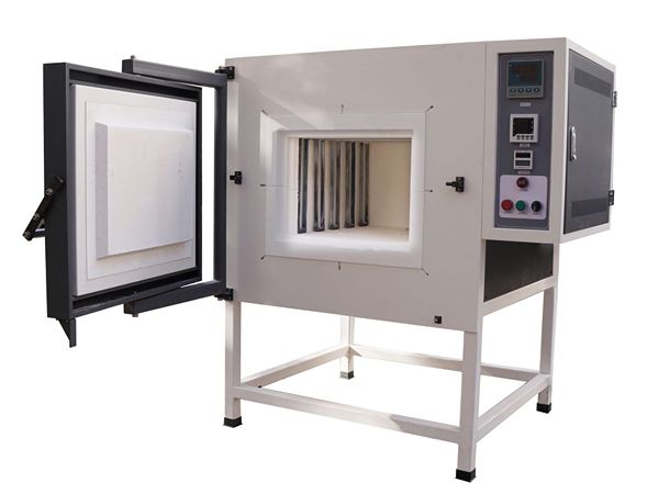 Apparecchiature di base per il trattamento termico industriale - forno a cassette di Guanding, che consente un aggiornamento industriale conforme ed efficiente